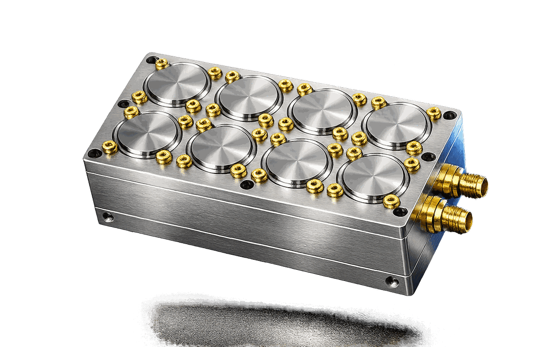 Cavity multiplexer module with resonator lids and SMA connectors
